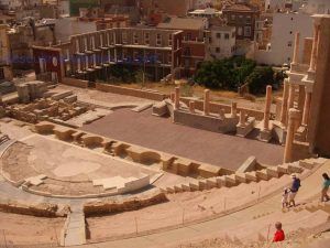 Teatro Romano de Cartagena portico 300x225 Hasta el 2020 no se recuperará el pórtico del Teatro Romano de Cartagena