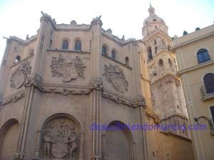 Capilla de los Velez Catedral Murcia 300x225 La cadena de la Capilla de los Vélez en la Catedral