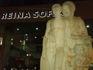 escultura Hospital Reina Sofia Murcia 300x225 Un Premio Nacional de Escultura a las puertas del Reina Sofía