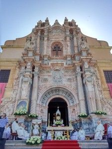 Cruz Caravaca Santuario 225x300 La Vuelta como ventana al mundo para Murcia