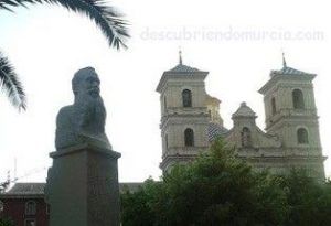 monumento Ricardo Codorniu Santo Domingo Murcia1 300x205 Ricardo Codorniú, un personaje genial
