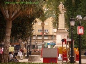 jardin Floridablanca Murcia La reciclada estatua del Conde de Floridablanca
